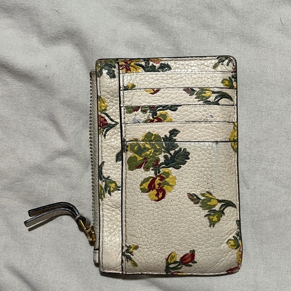 Tory Burch wallet. - Picture 3 of 4